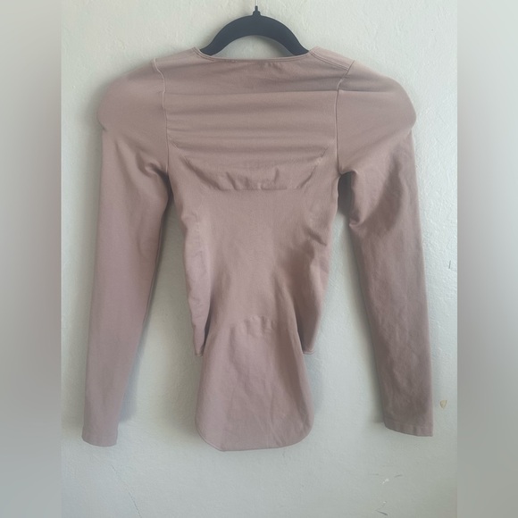 Yitty Long Sleeve ShapeWear Bodysuit Size M/L - Picture 2 of 4